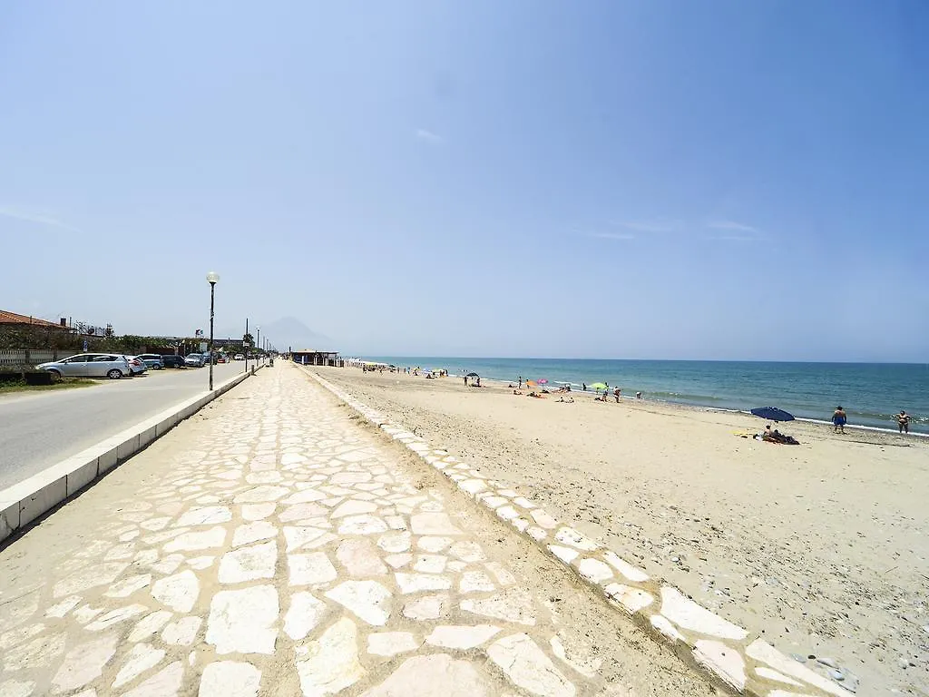 Villa La Chiusa 캄포펠리체 디 로첼라 펜션